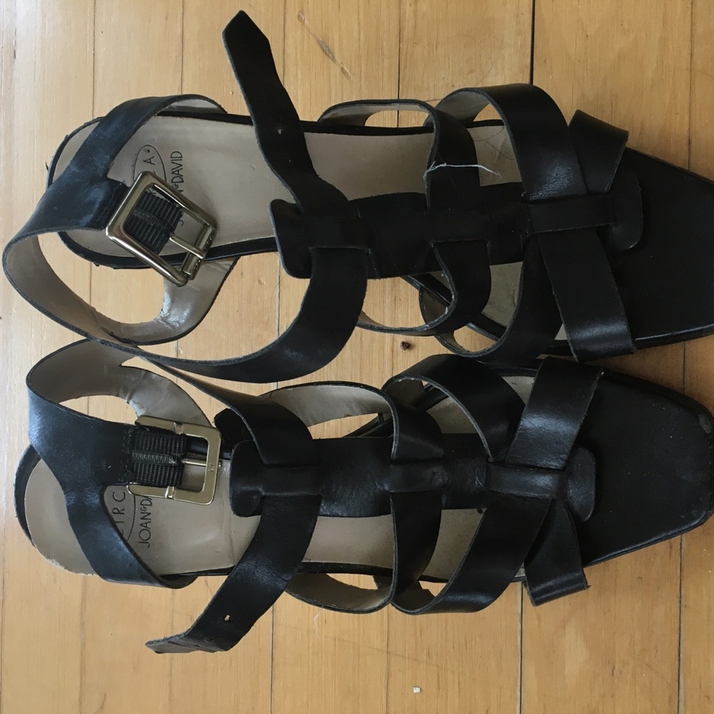 Circa Joan & David “Djtakeall” chunky heel strap sandal - black